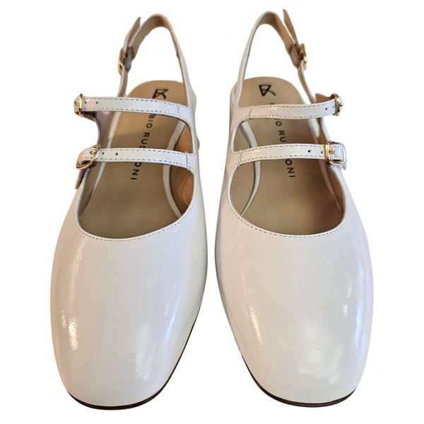 Fabio Rusconi, Sling-Lackschuh mit verstellbaren Riemchen in Weiß