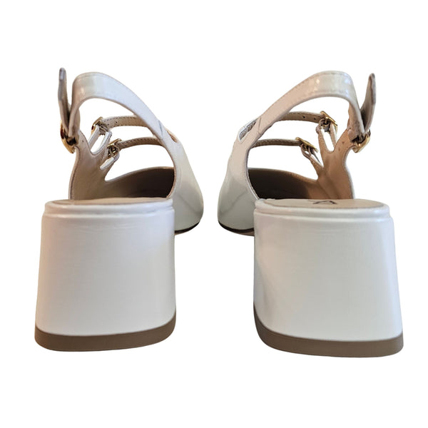 Fabio Rusconi, Sling-Lackschuh mit verstellbaren Riemchen in Weiß