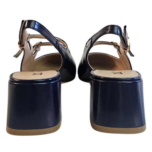 Fabio Rusconi, Sling-Lackschuh mit verstellbaren Riemchen in Dunkelblau