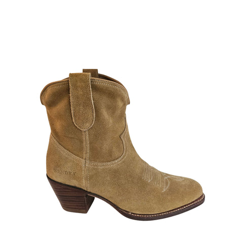 Sendra, rahmengenähter Cowboystiefel in Cognac