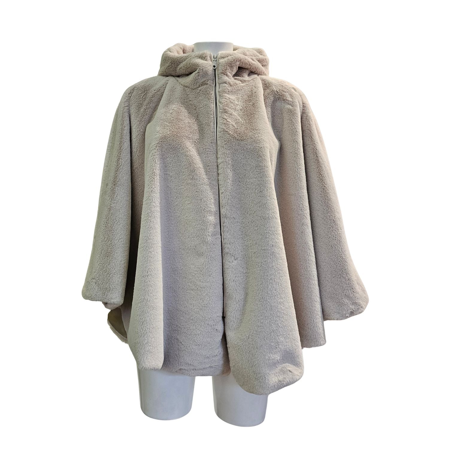 European Culture, Pelletine in hellgrau