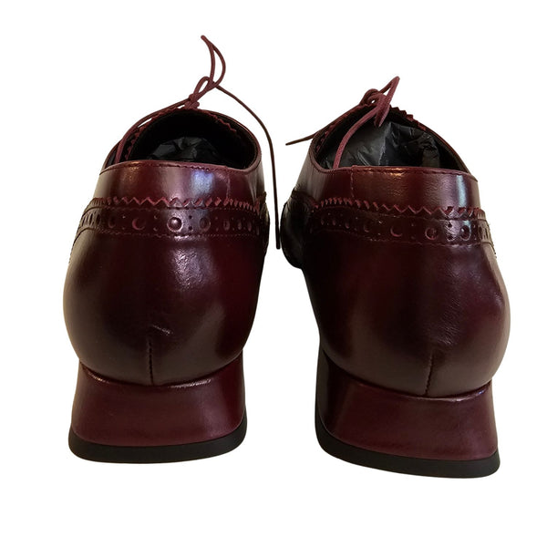 Zinda, Schnürschuh in Bordeauxrot
