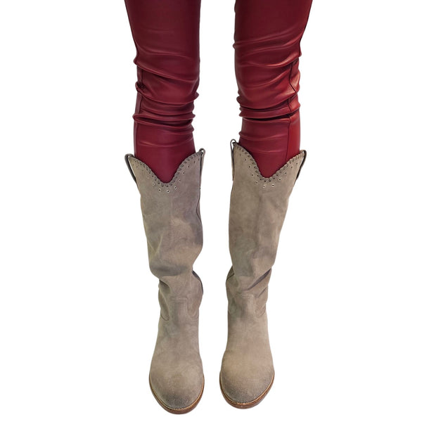Strategia, sandfarbener Sommerstiefel aus Wildleder