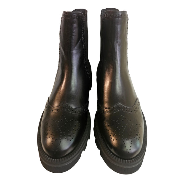 Weekend, Chelseaboot mit "Budapester" Muster, Schwarz