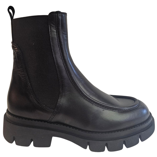 Weekend, Chelseaboot in Schwarz
