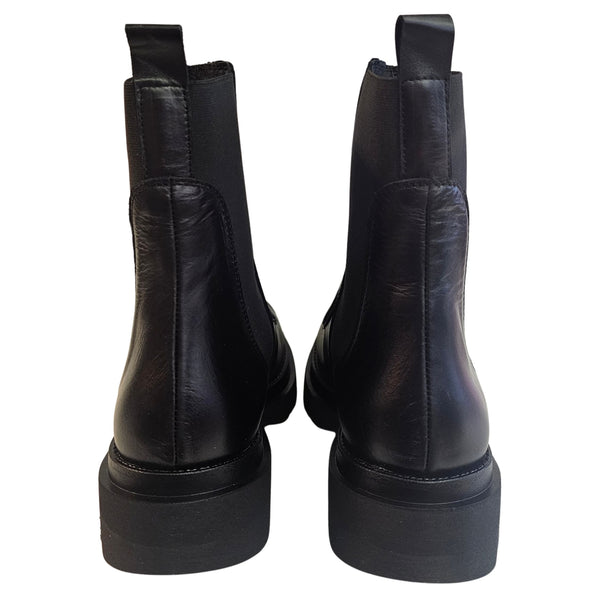 Weekend, Chelseaboot in Schwarz
