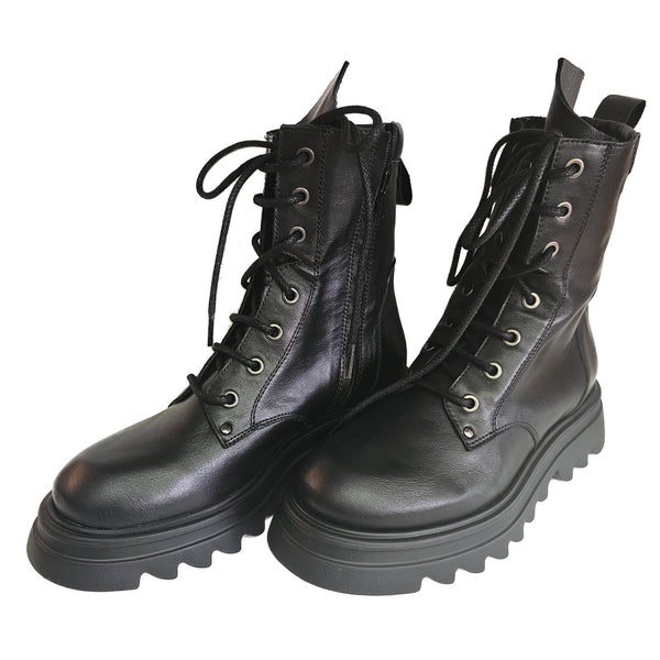 Weekend, Schnürstiefelette in Schwarz