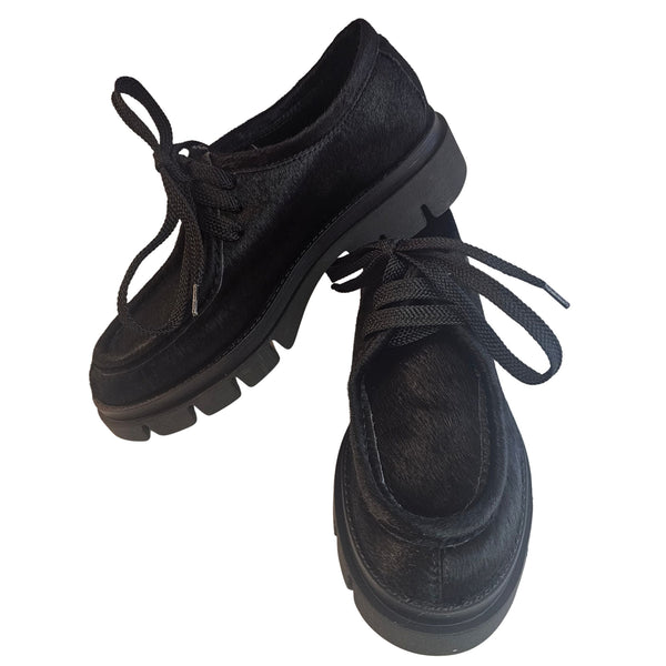 Weekend, Fell-Schnürschuh in Schwarz