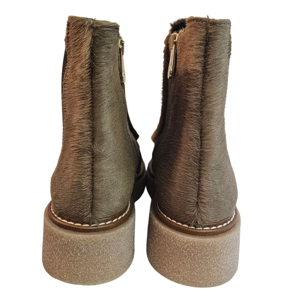 Weekend, Stiefelette aus beigem Ponyfell