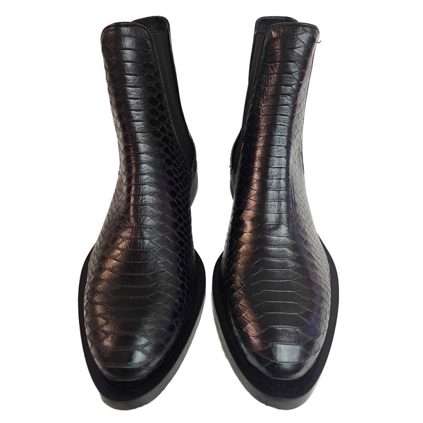 Zinda, Snakeprint-Stiefelette in Schwarz