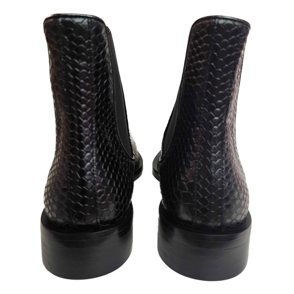 Zinda, Snakeprint-Stiefelette in Schwarz