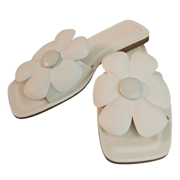 Zinda, flache Pantolette in Creme