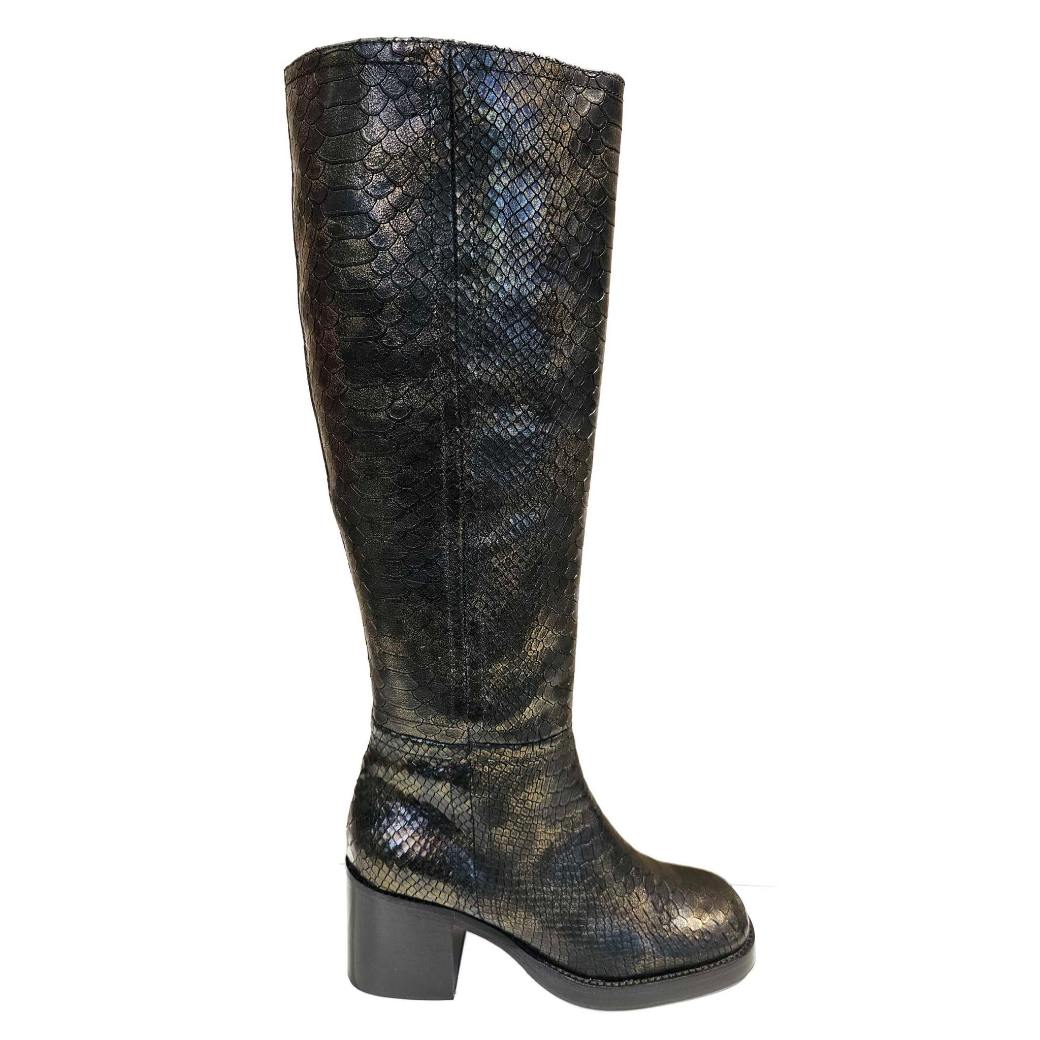 Zinda, Langschaftstiefel mit Snake-Prägung in Schwarz-Metallic-Optik