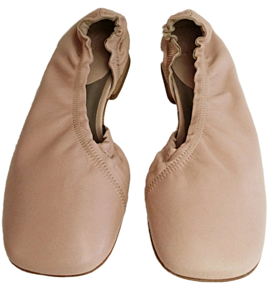 IXOS, nude-roséfarbener Slipper mit Cut-Out in Karreeform