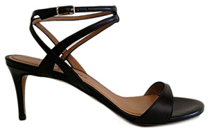 Pura Lopez, Riemchen-Sandalette aus schwarzem Leder