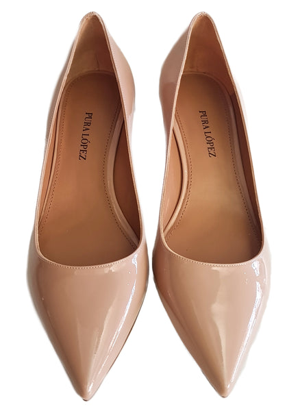 Pura Lopez, Pumps aus nudefarbenem Lackleder