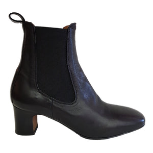 Ghost, handschuhweiche Stiefelette in Schwarz