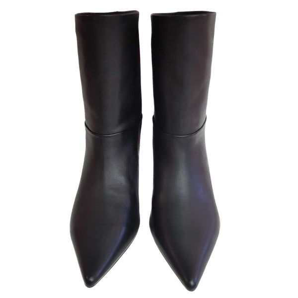 Lola Cruz, schwarze Stilettostiefelette mit weitem Schaft