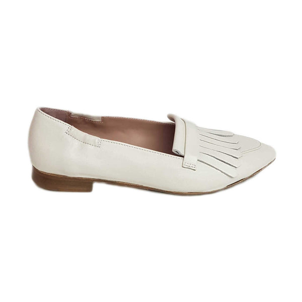 Milliways, Nappalederslipper mit Fransenlasche in Offwhite