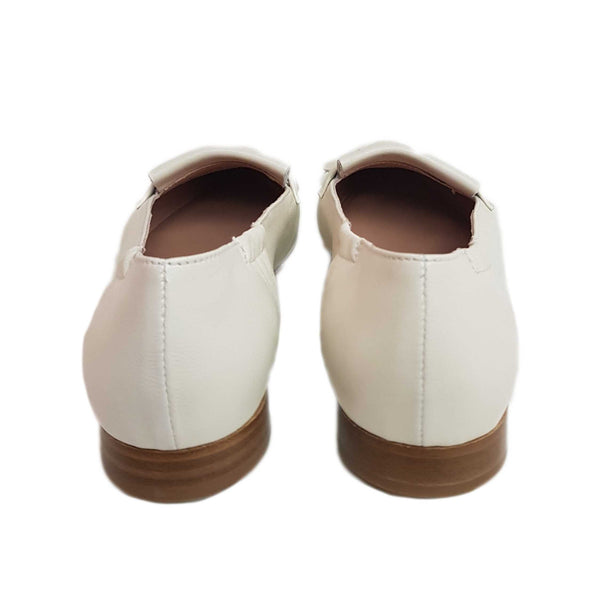 Milliways, Nappalederslipper mit Fransenlasche in Offwhite