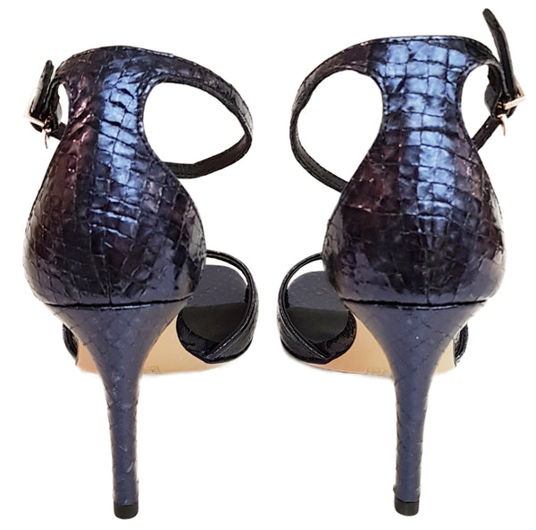 Lola Cruz, geprägte Highheel-Sandalette in Metallicblue