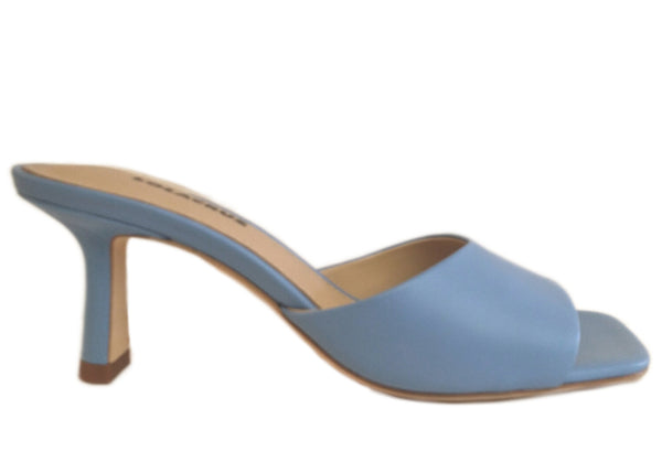 Lola Cruz, Pantolette in Hellblau