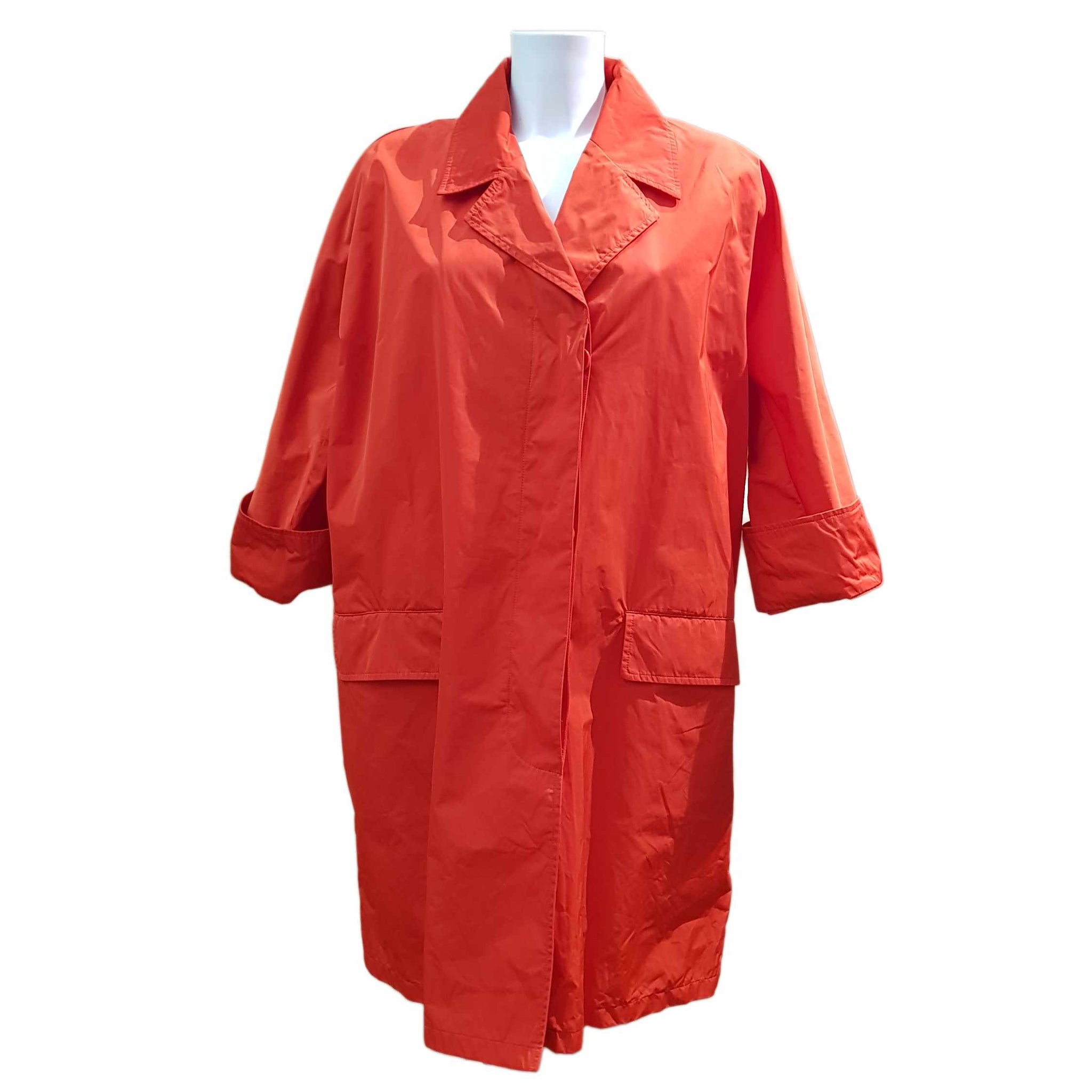 OOF Wear, leichter A- Linien Mantel in Rot
