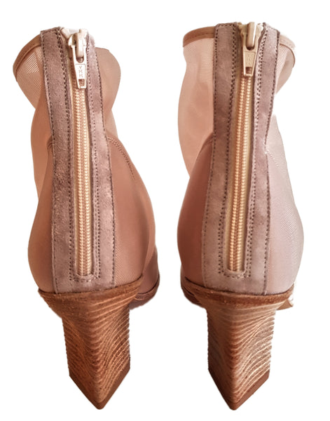 Strategia, Stretch-Peeptoe-Stiefelette in Nude